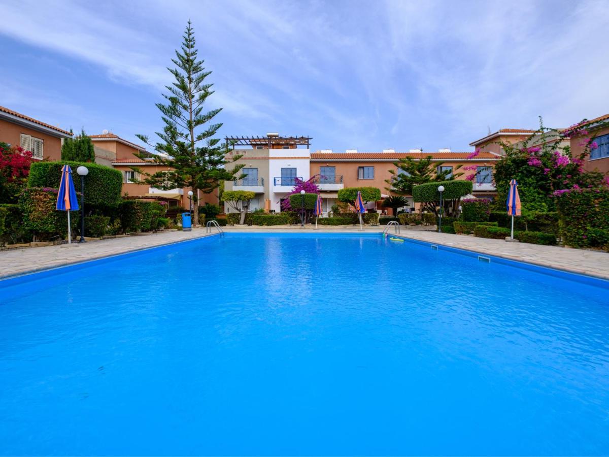Nephele-Stylish 2Bd Townhouse In Kato Paphos Villa Buitenkant foto