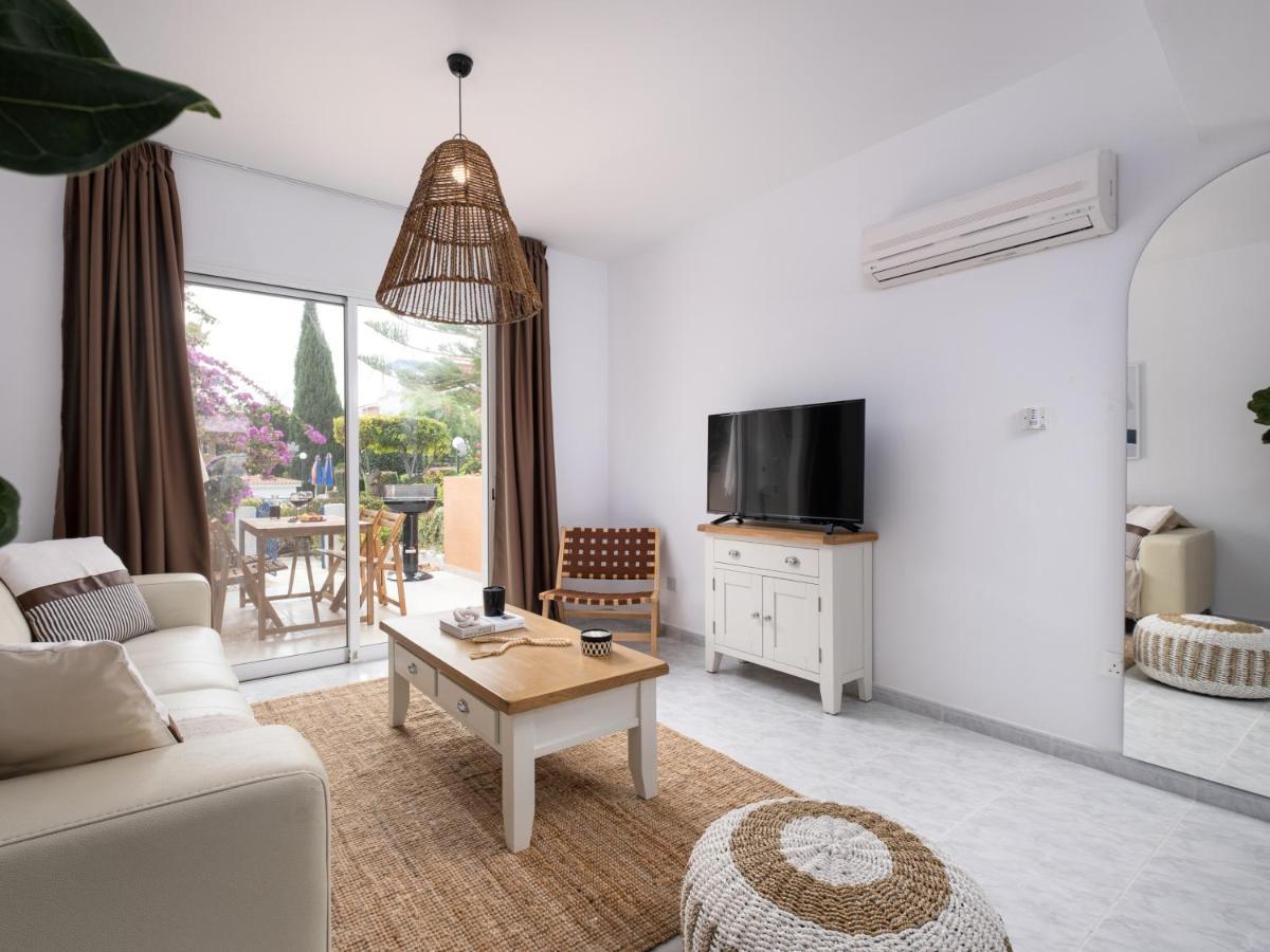 Nephele-Stylish 2Bd Townhouse In Kato Paphos Villa Buitenkant foto